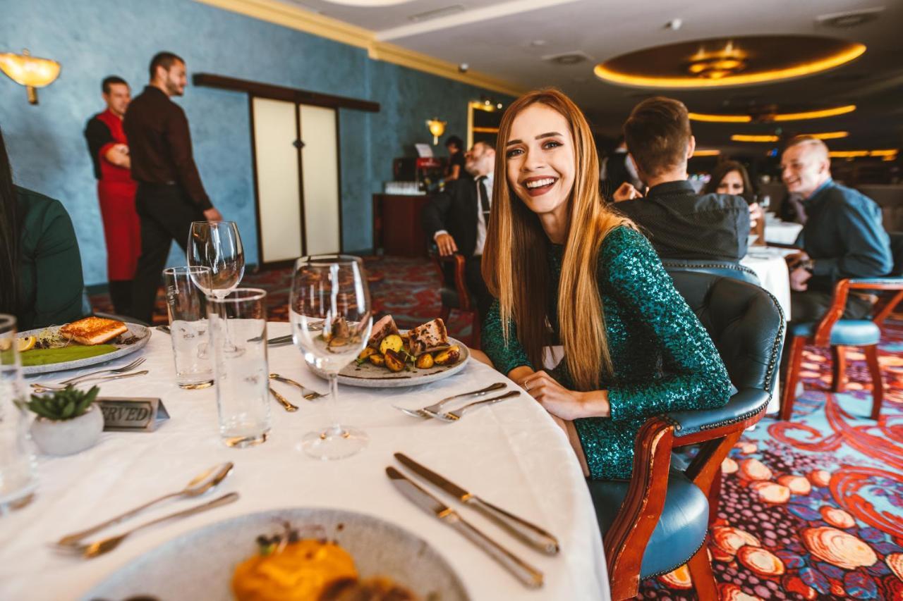 Imperial Casino Strazny Hotel Ngoại thất bức ảnh