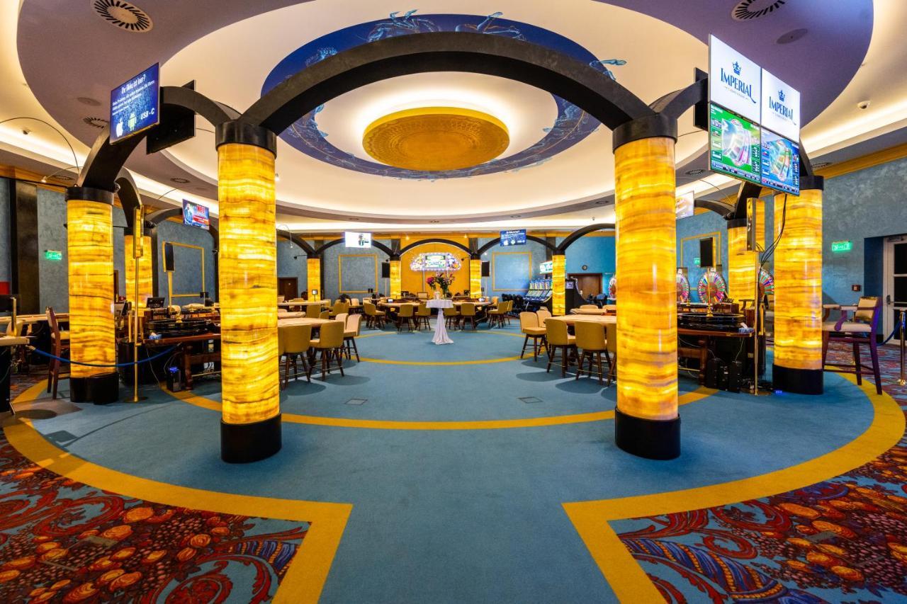 Imperial Casino Strazny Hotel Ngoại thất bức ảnh
