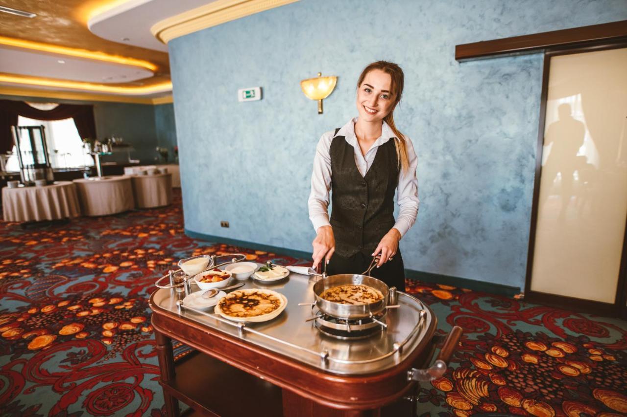 Imperial Casino Strazny Hotel Ngoại thất bức ảnh